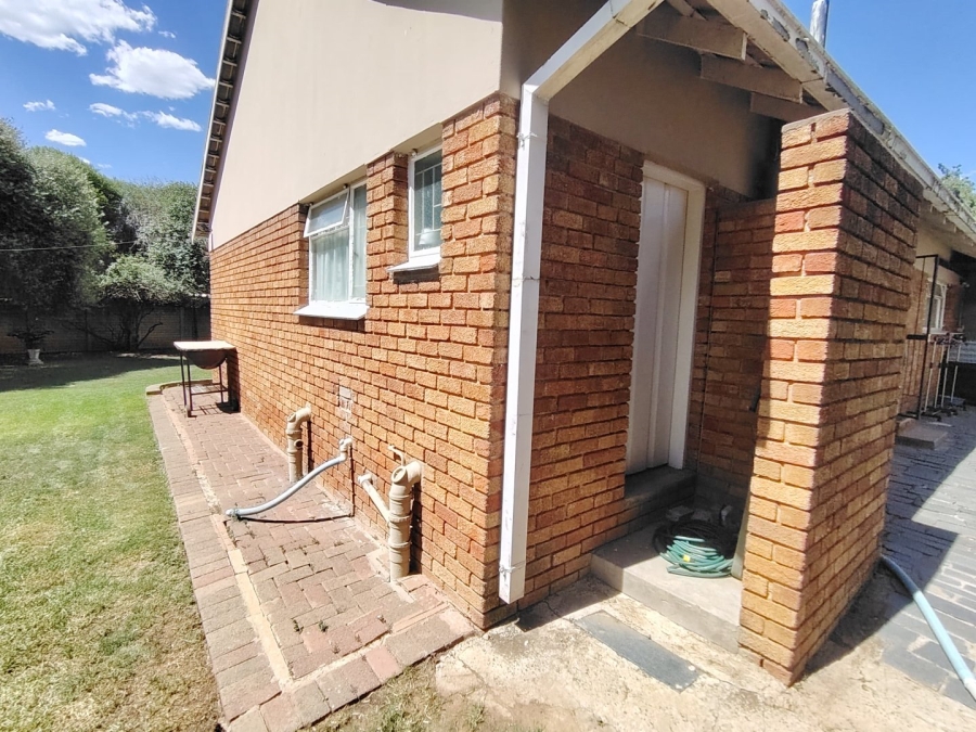 2 Bedroom Property for Sale in Pellissier Free State